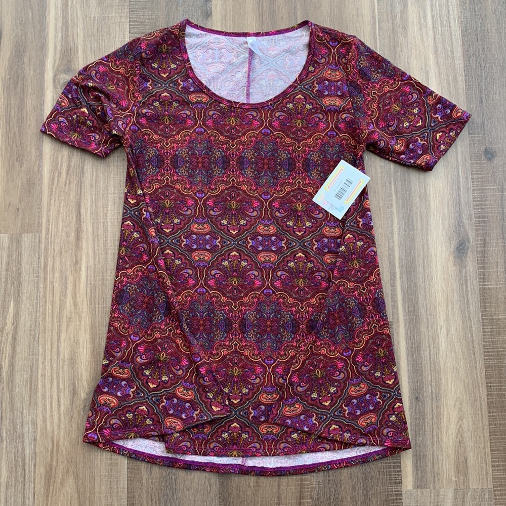 Lularoe Perfect Tee - Small